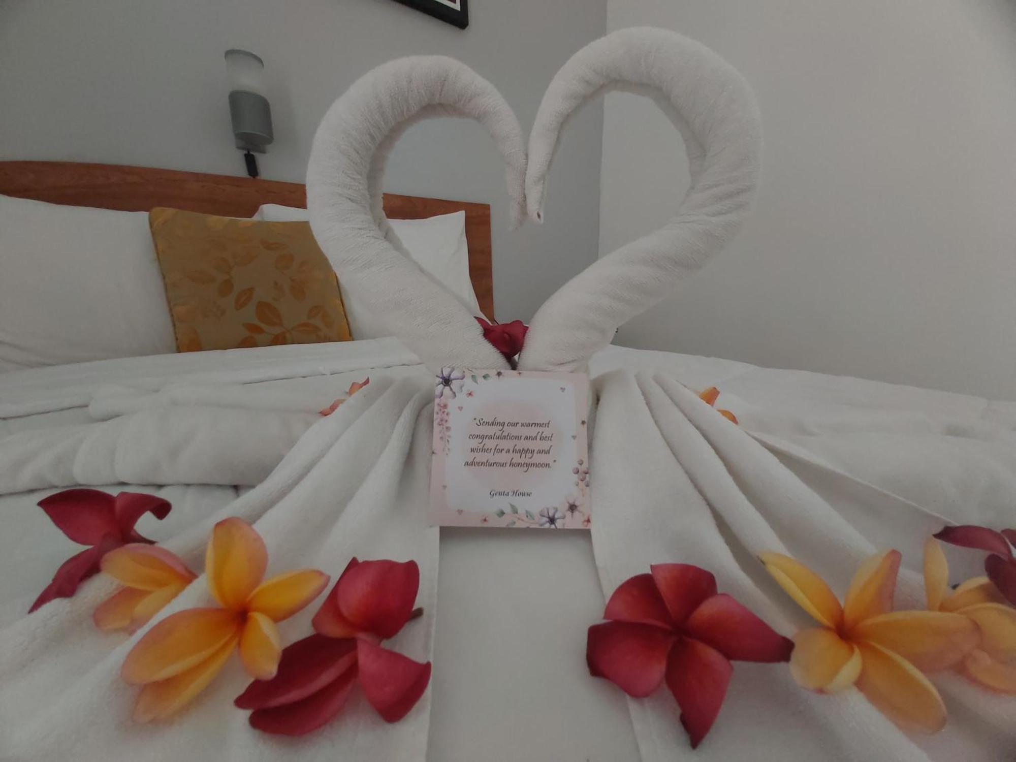 Hotel Genta House Kuta Lombok Exterior foto